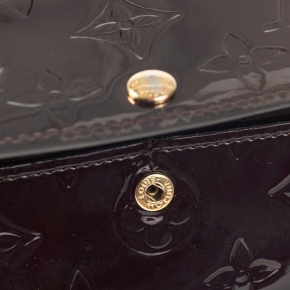 Louis Vuitton Sarah Amarante Monogram Vernis Leather Wallet - Picture 7 of 10
